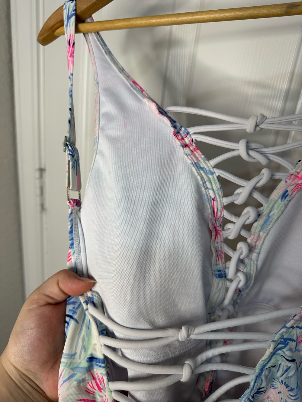 Lilly Pulitzer Isle Lattice Blue Sea to Shining Sea One Piece Swimsuit Sz 10 - Picture 7 of 10